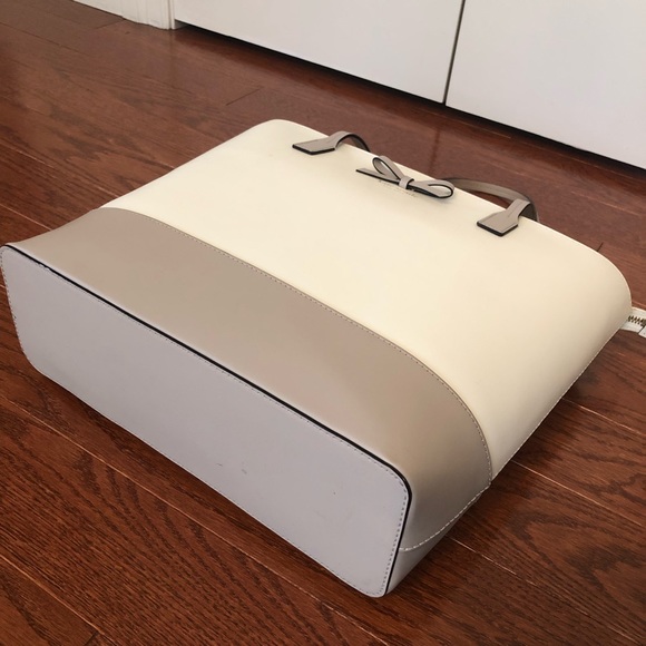 SOLD Kate Spade Bag - Picture 7 of 7